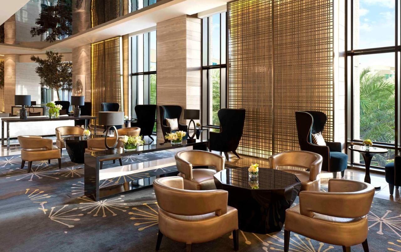 Fairmont Ер-Ріяд Екстер'єр фото The Lounge at the airport