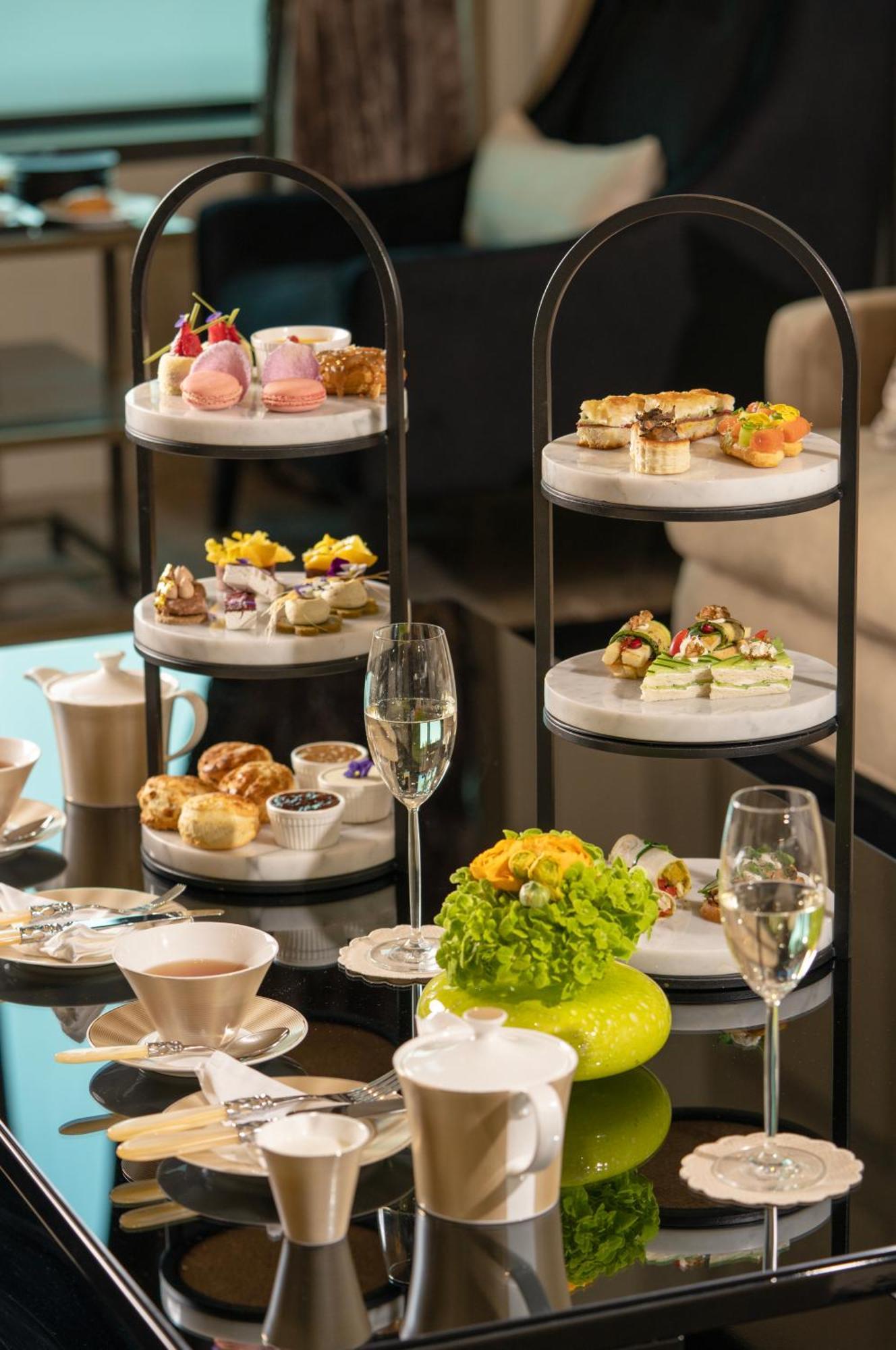 Fairmont Ер-Ріяд Екстер'єр фото Afternoon tea at the Mandarin Oriental, Munich