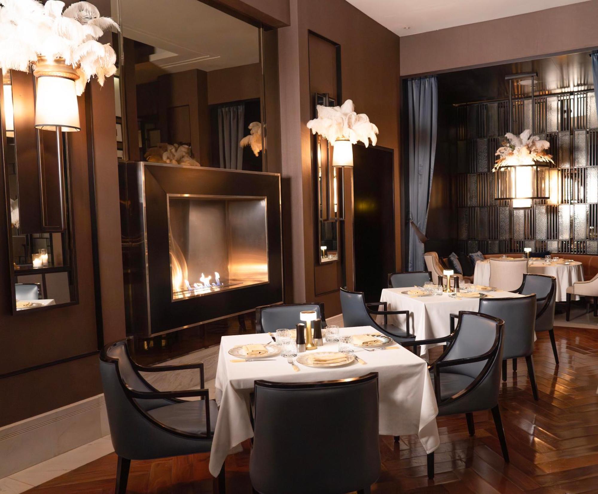 Fairmont Ер-Ріяд Екстер'єр фото Interior of the restaurant