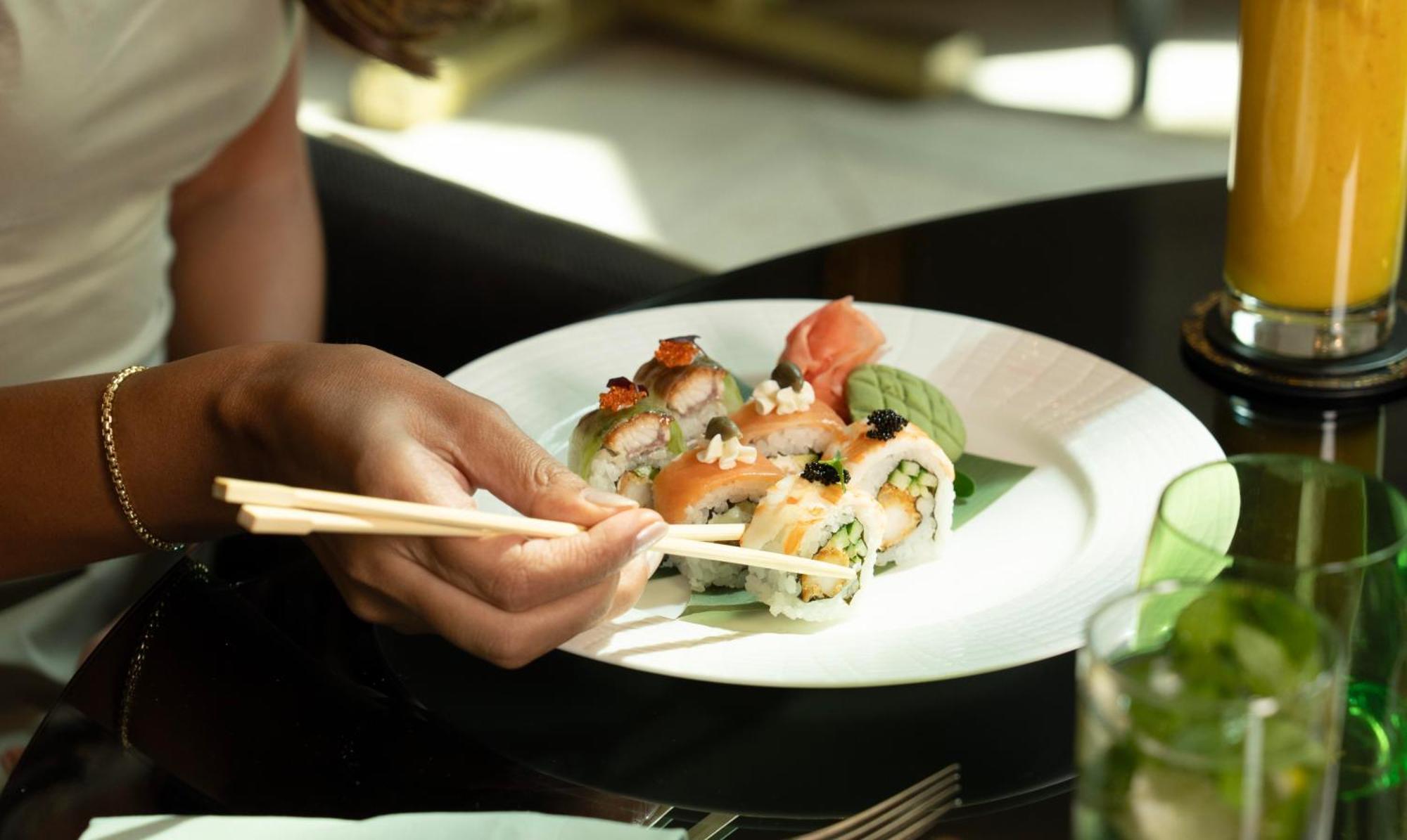 Fairmont Ер-Ріяд Екстер'єр фото Sushi